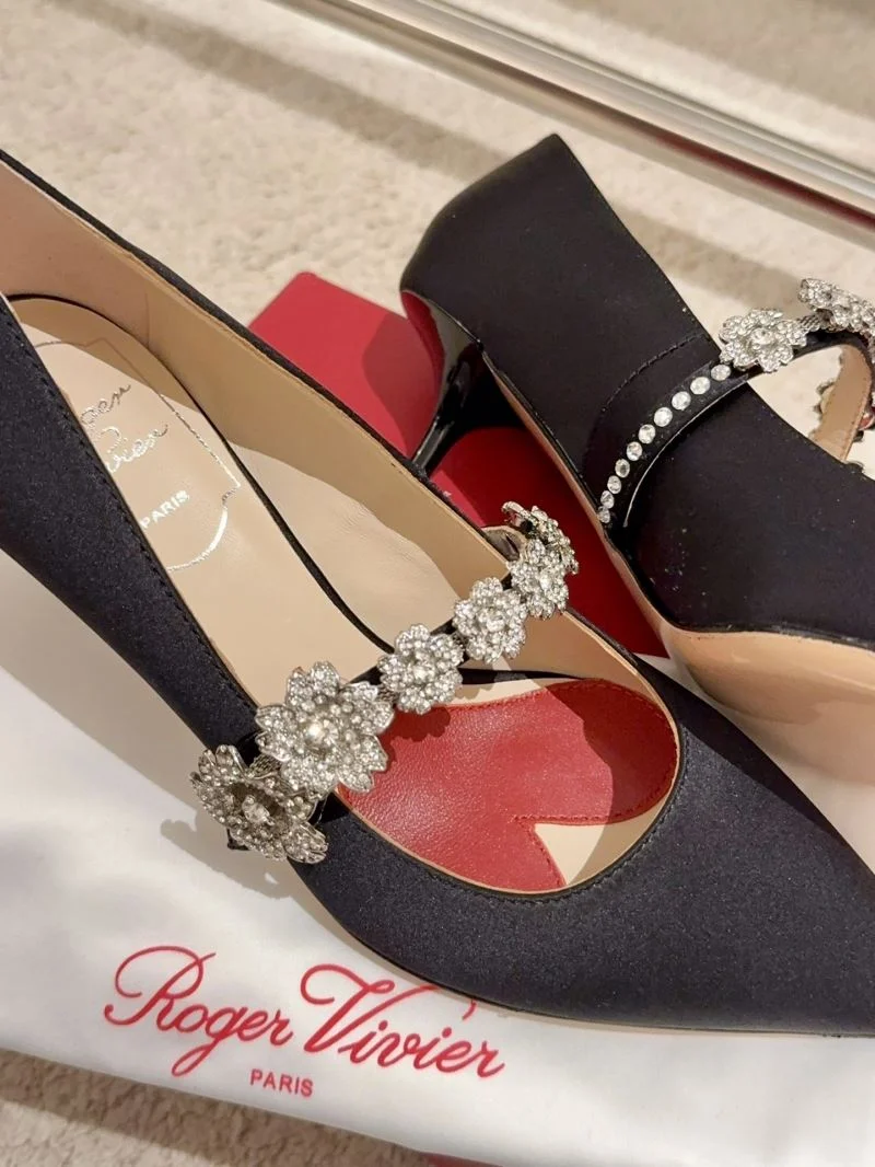 Sleek Roger Vivier Shoes 11339
