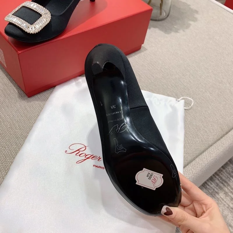 FashionForward Roger Vivier Shoes 11334
