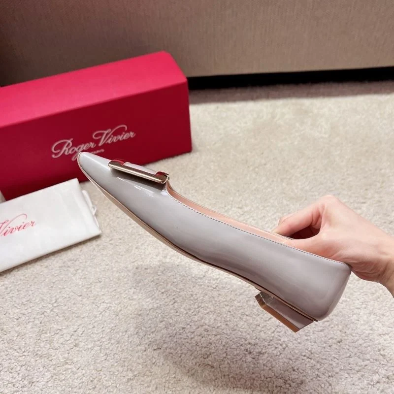 Sleek Roger Vivier Shoes 11332