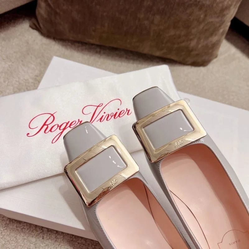 Sleek Roger Vivier Shoes 11332