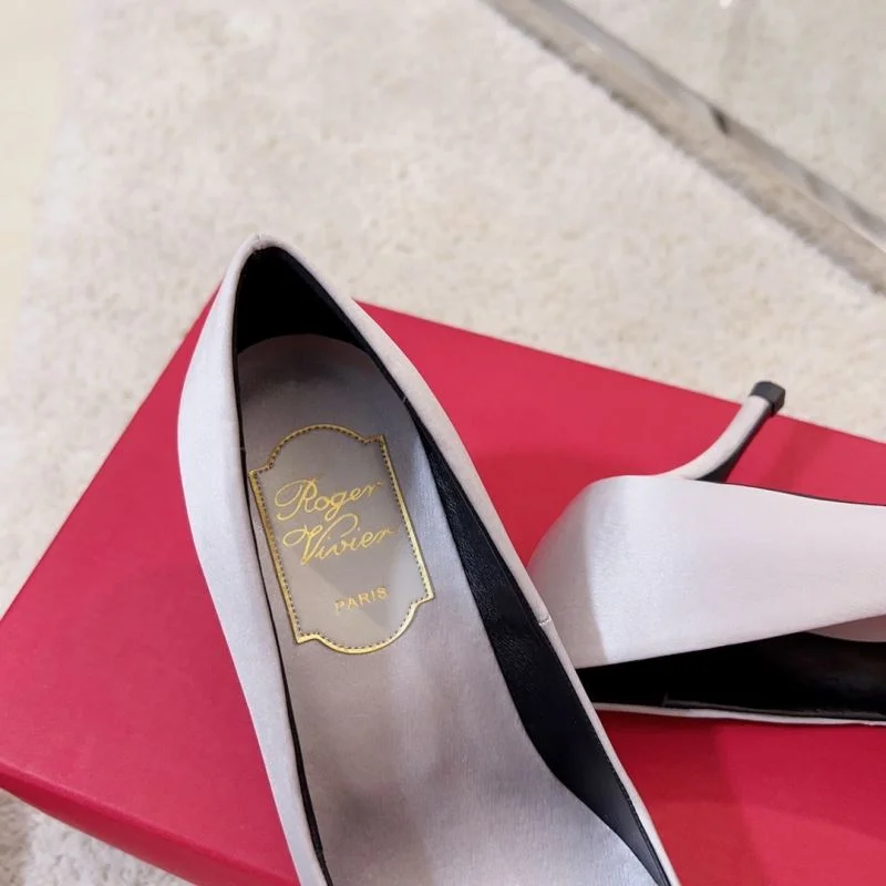 Roger Vivier Shoes TechFriendly 11314