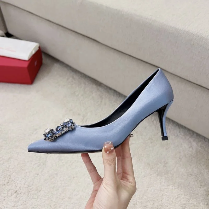 Sleek Roger Vivier Shoes 11306
