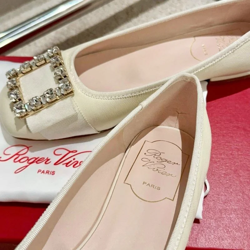 Roger Vivier Shoes Neat 11304