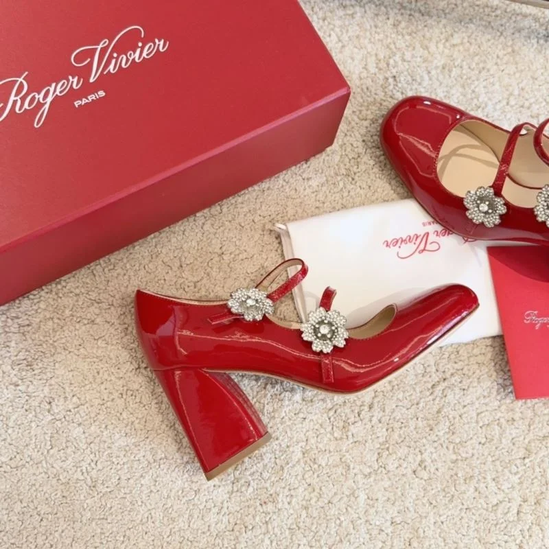Minimalist Roger Vivier Shoes 11301