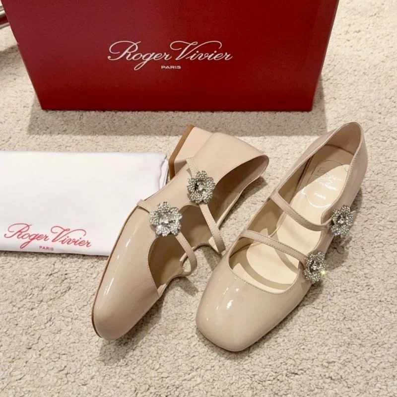 UrbanChic Roger Vivier Shoes 11364