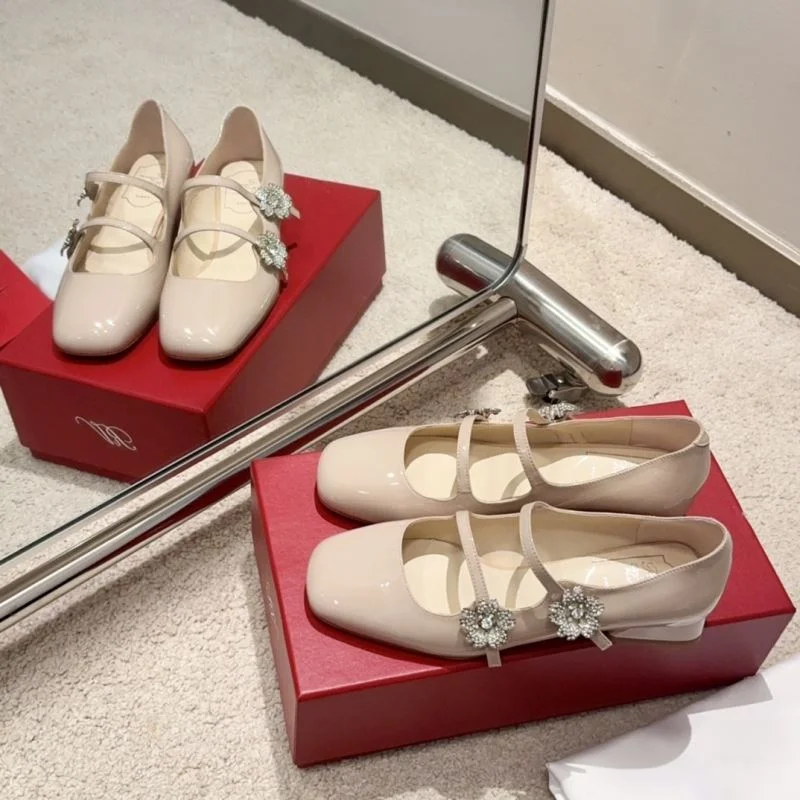 UrbanChic Roger Vivier Shoes 11364