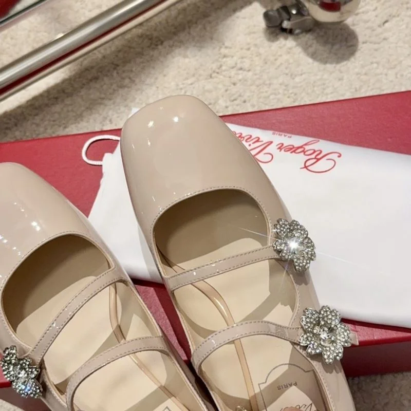 UrbanChic Roger Vivier Shoes 11364