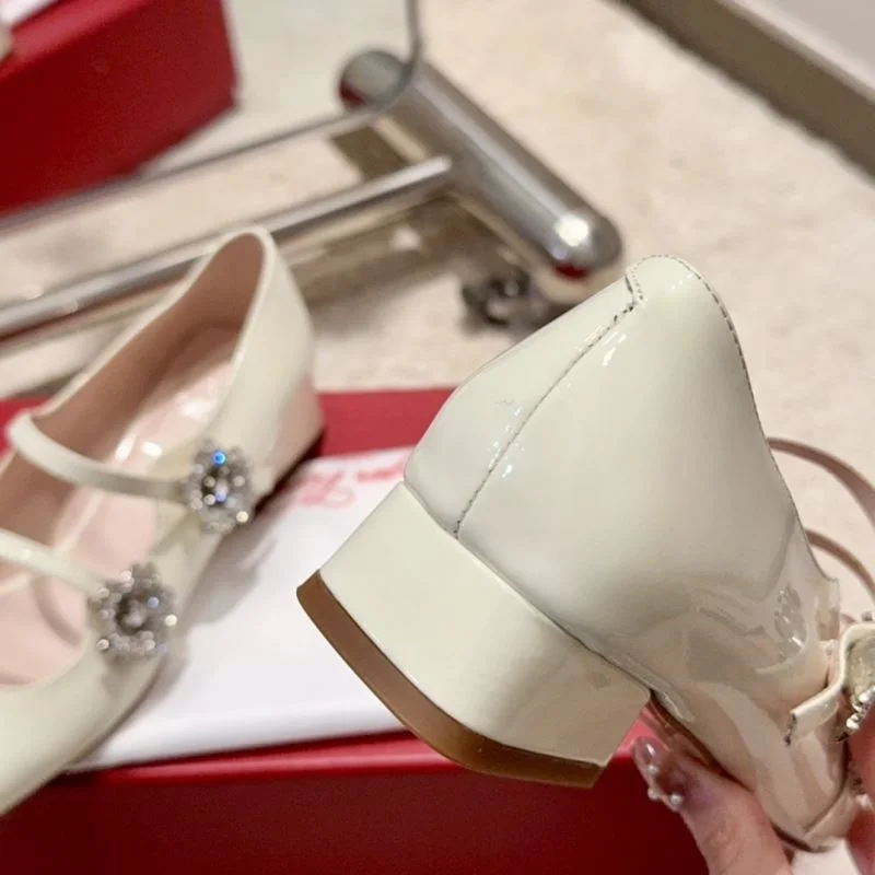 AllSeason Roger Vivier Shoes 11292