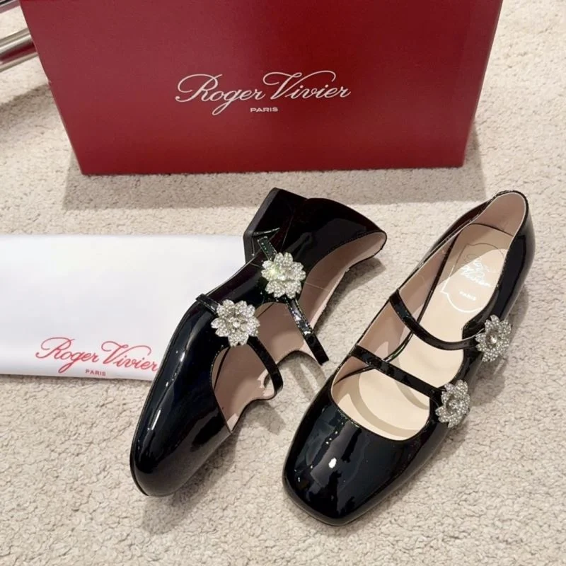 UrbanChic Roger Vivier Shoes 11294