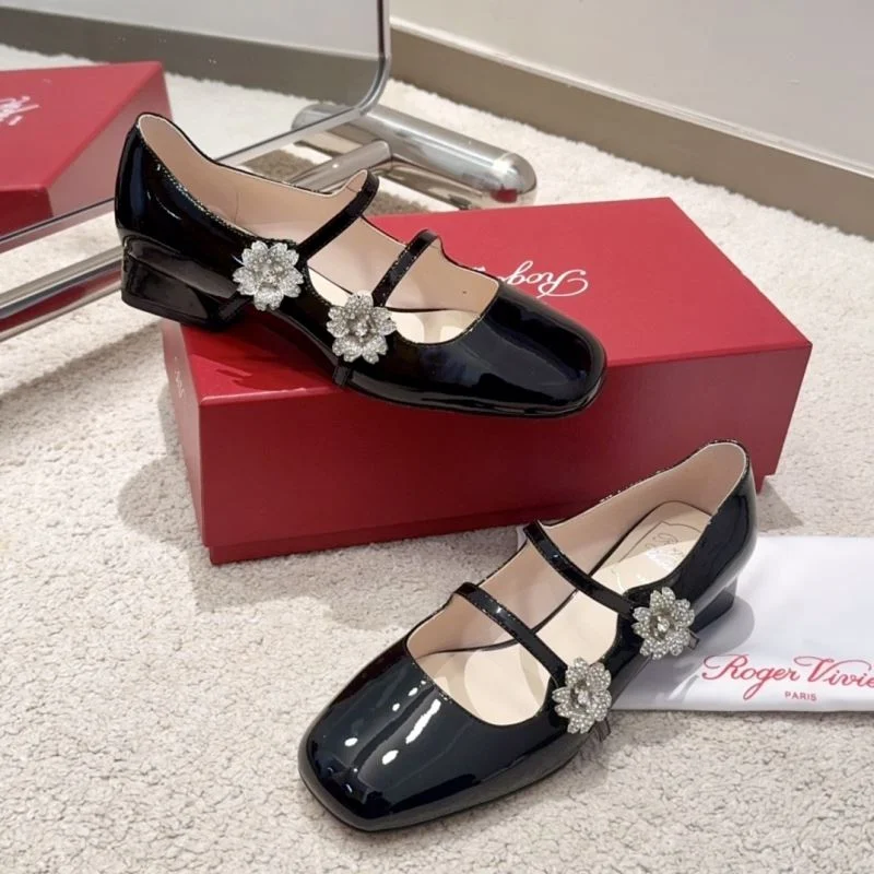 UrbanChic Roger Vivier Shoes 11294