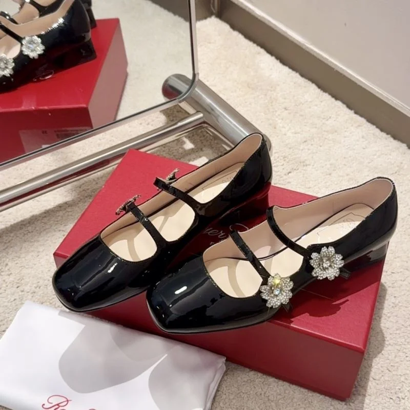 UrbanChic Roger Vivier Shoes 11294