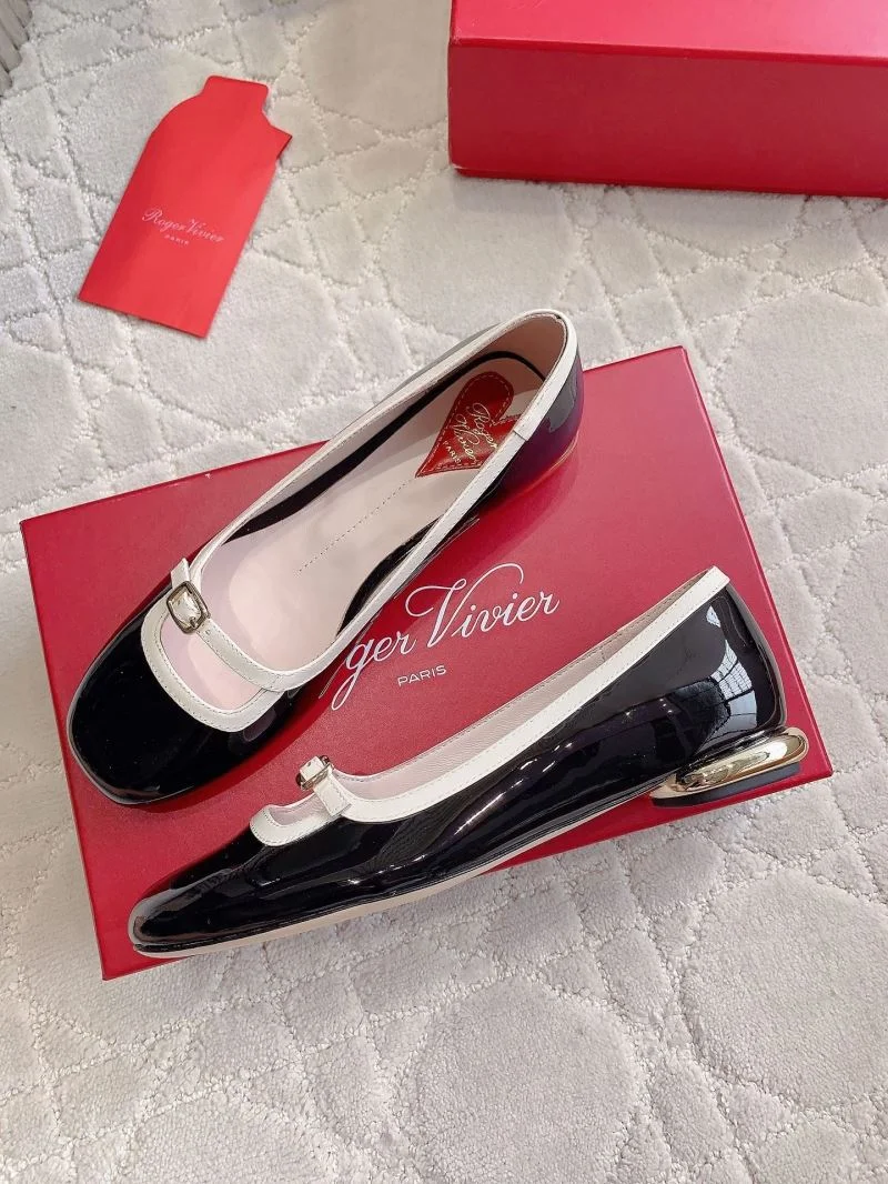 Functional Roger Vivier Shoes 9012