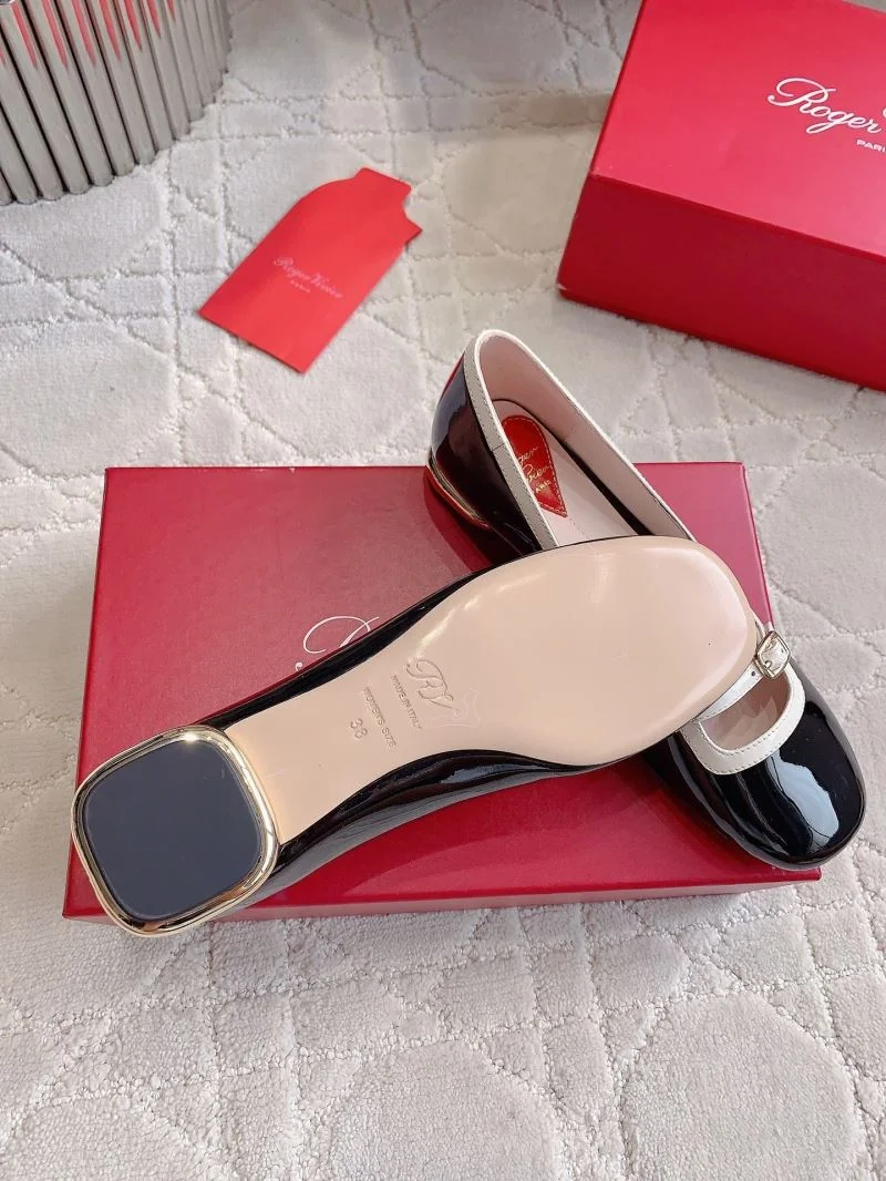 Functional Roger Vivier Shoes 9012