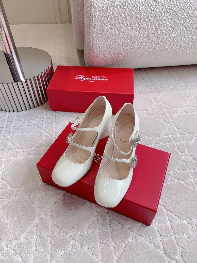 Unique Roger Vivier Shoes 9018