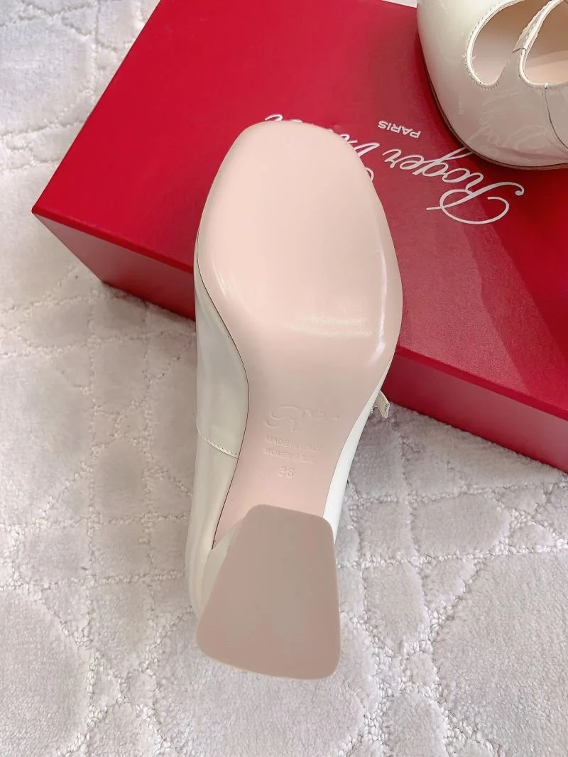 Unique Roger Vivier Shoes 9018