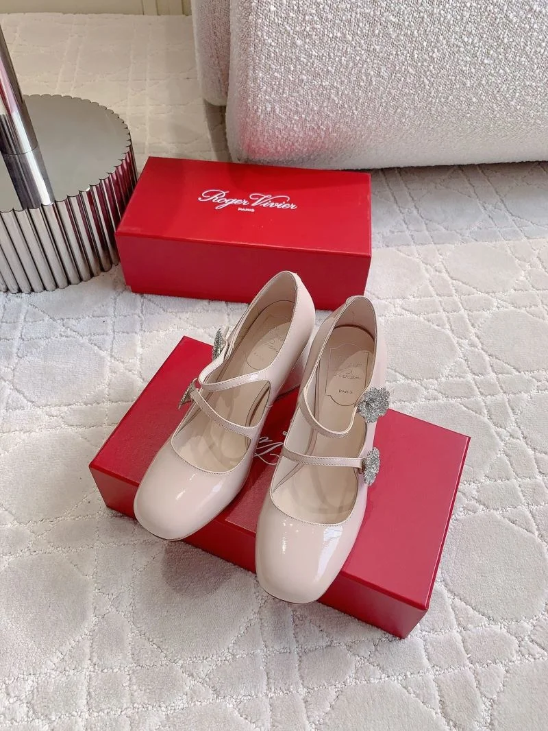 Roger Vivier Shoes Trendsetting 9030