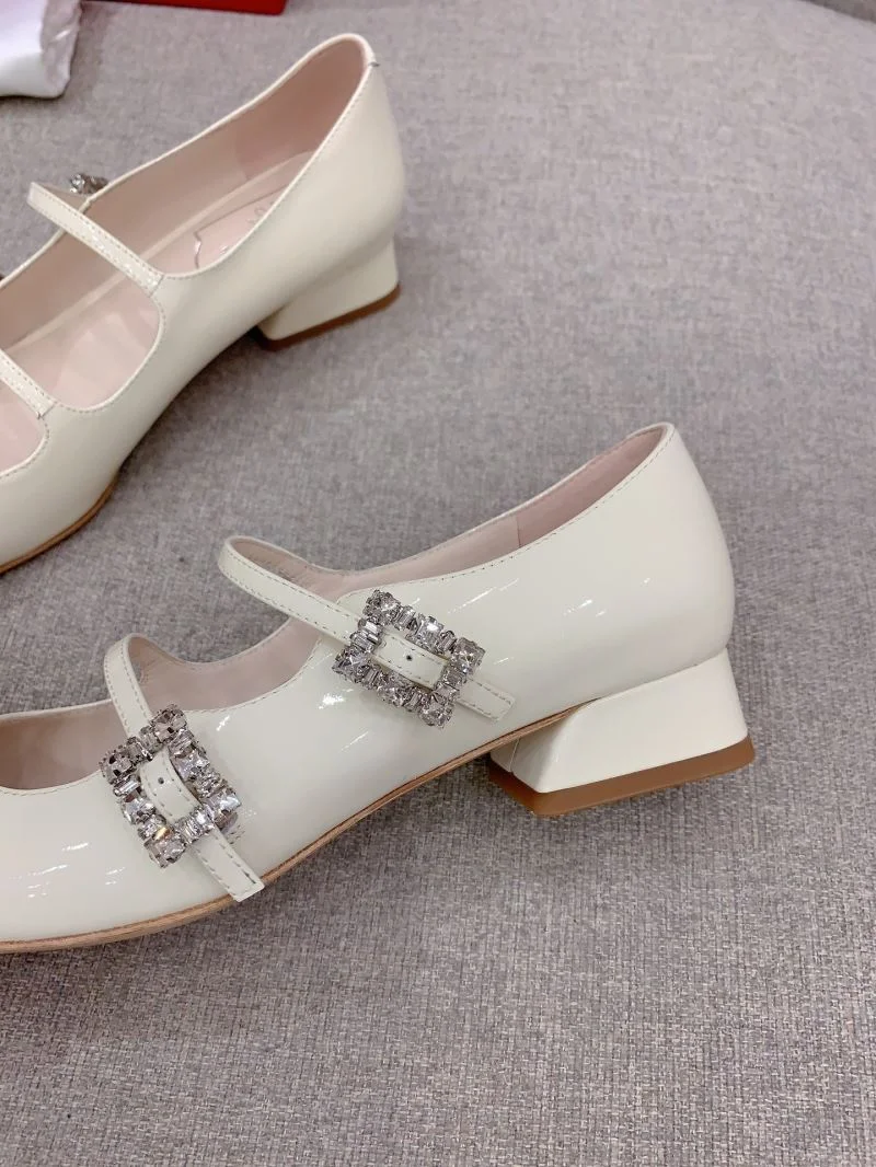 ModernLook Roger Vivier Shoes 9009