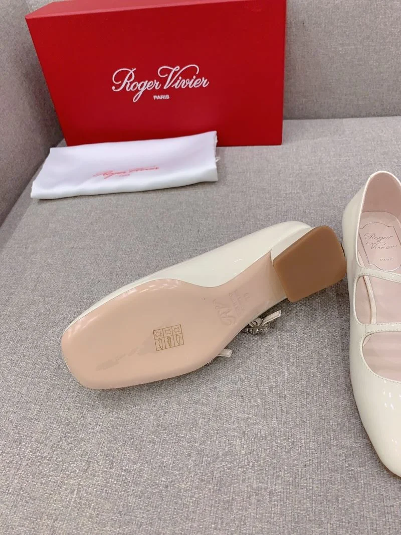 ModernLook Roger Vivier Shoes 9009