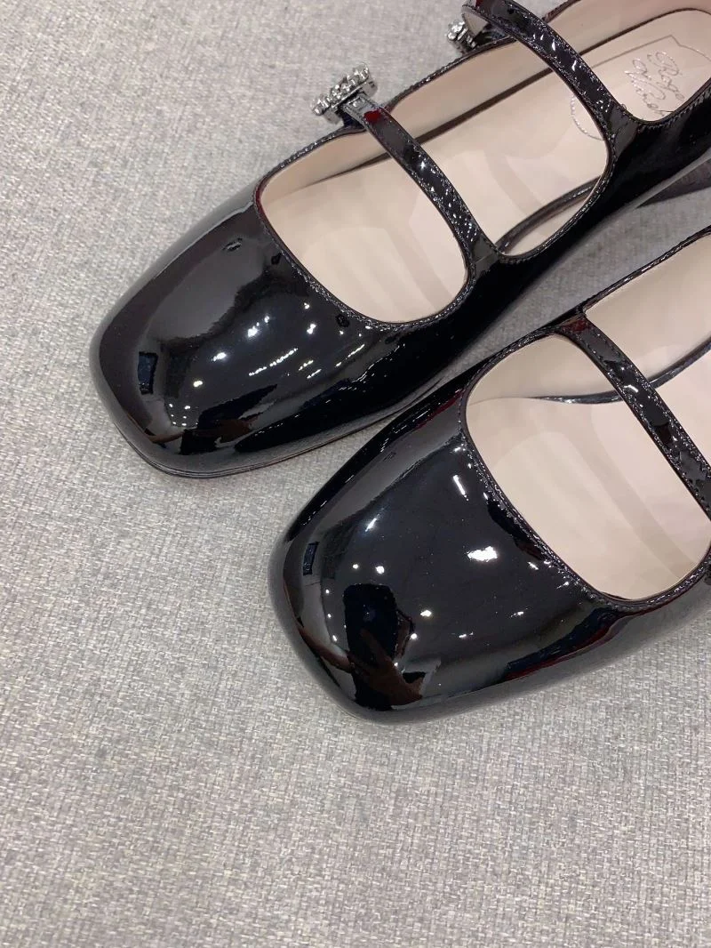 Neat Roger Vivier Shoes 9035