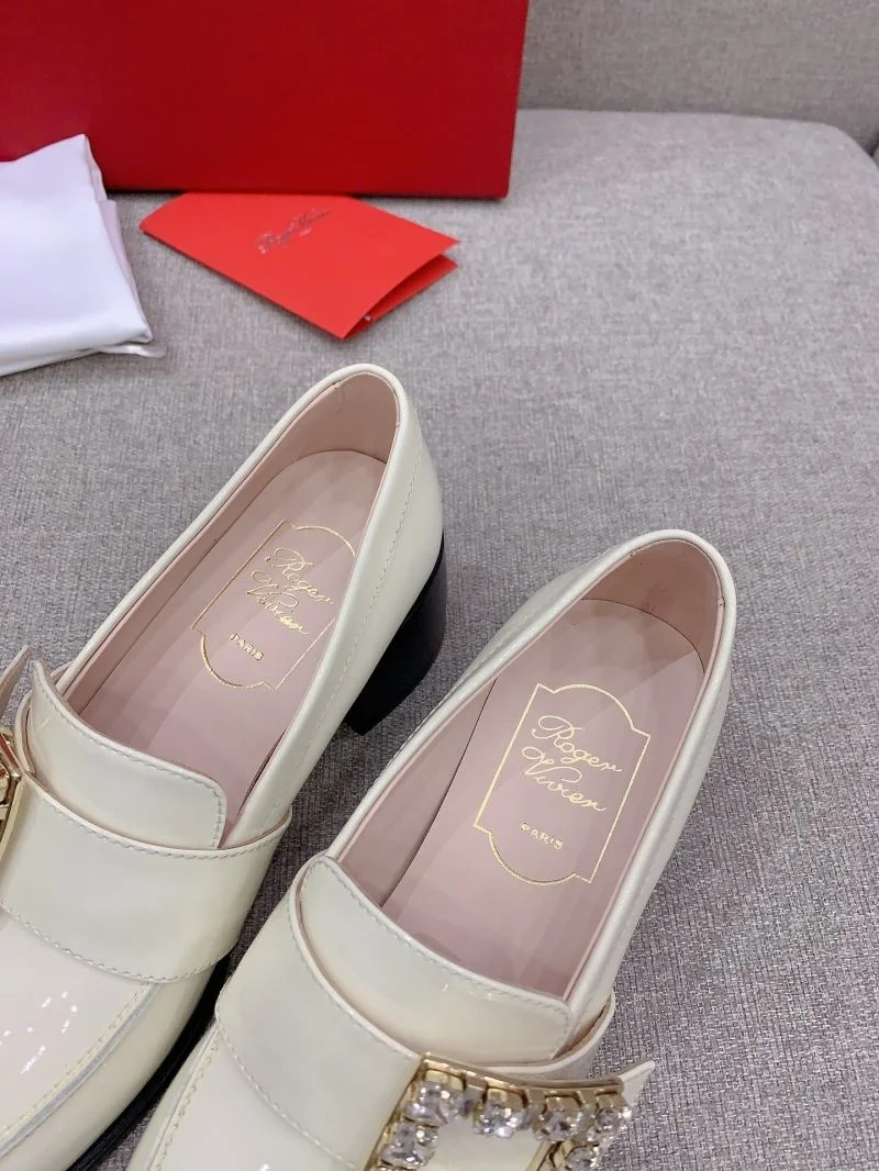 StreetReady Roger Vivier Shoes 9026