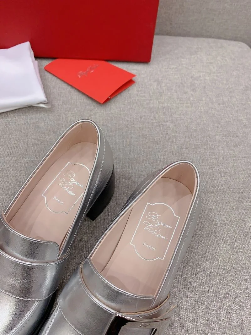 UrbanStyle Roger Vivier Shoes 9002