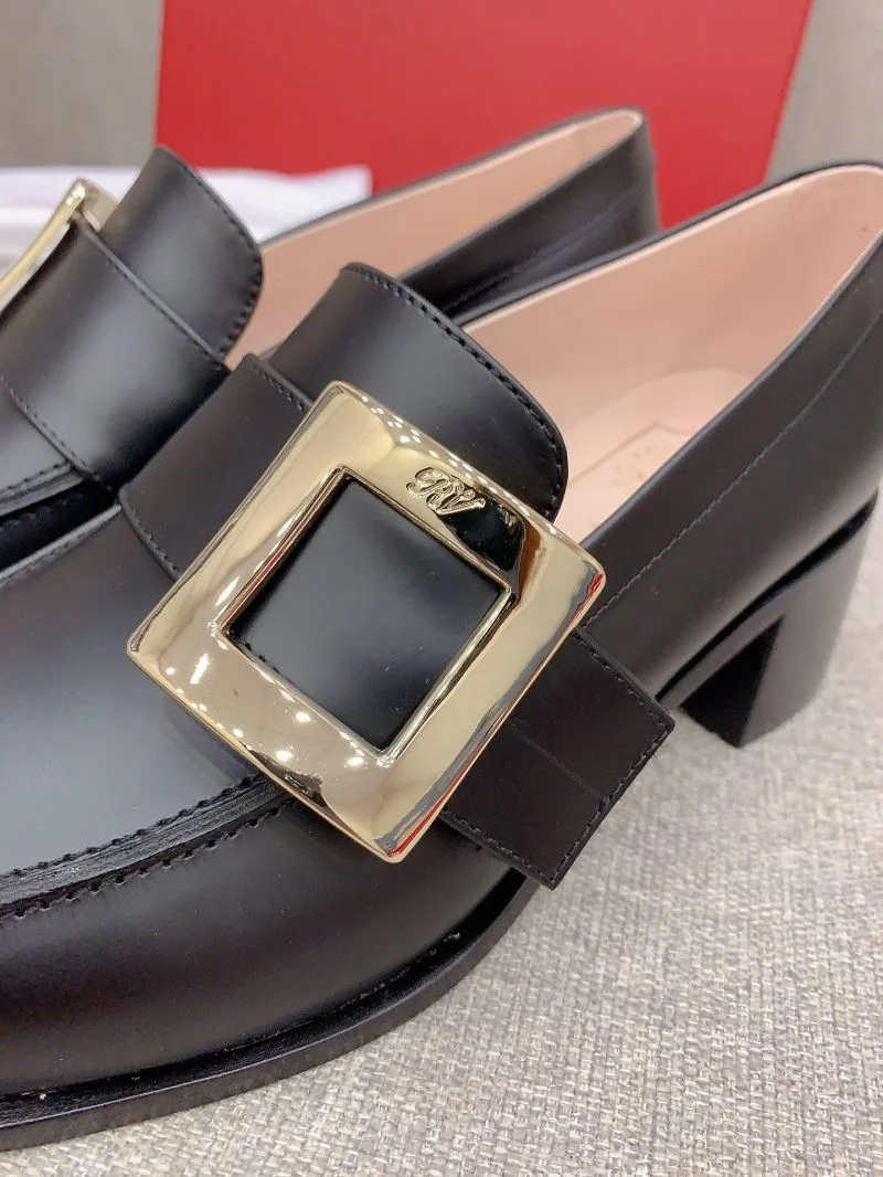 Comfortable Roger Vivier Shoes 9006