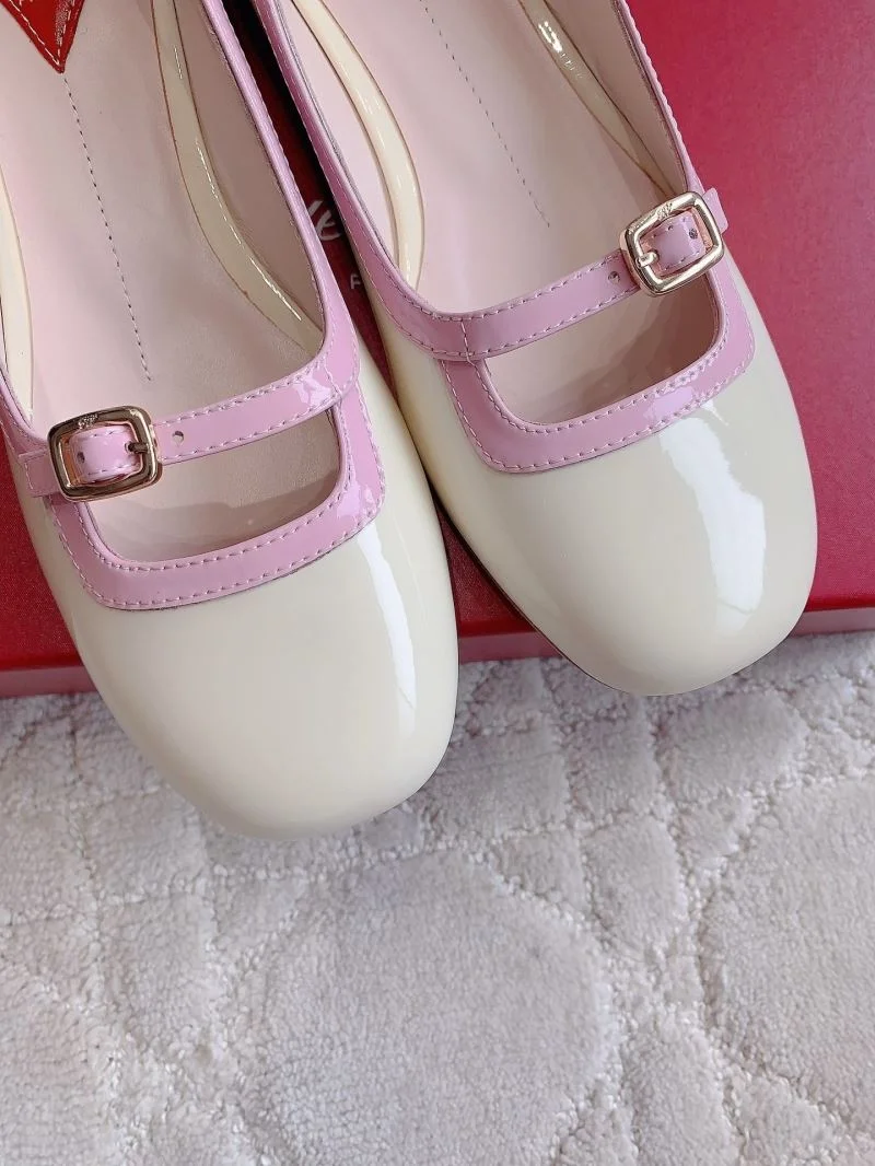 Roger Vivier Shoes Modern 9025