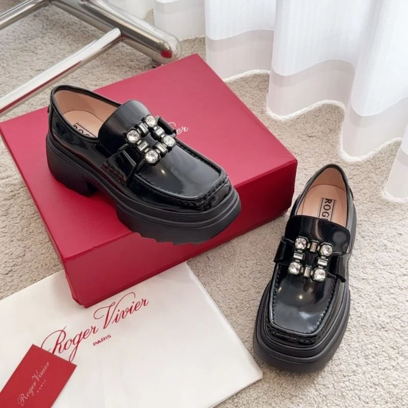 UrbanStyle Roger Vivier Shoes 9008