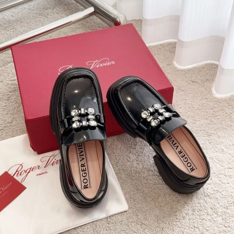 UrbanStyle Roger Vivier Shoes 9008