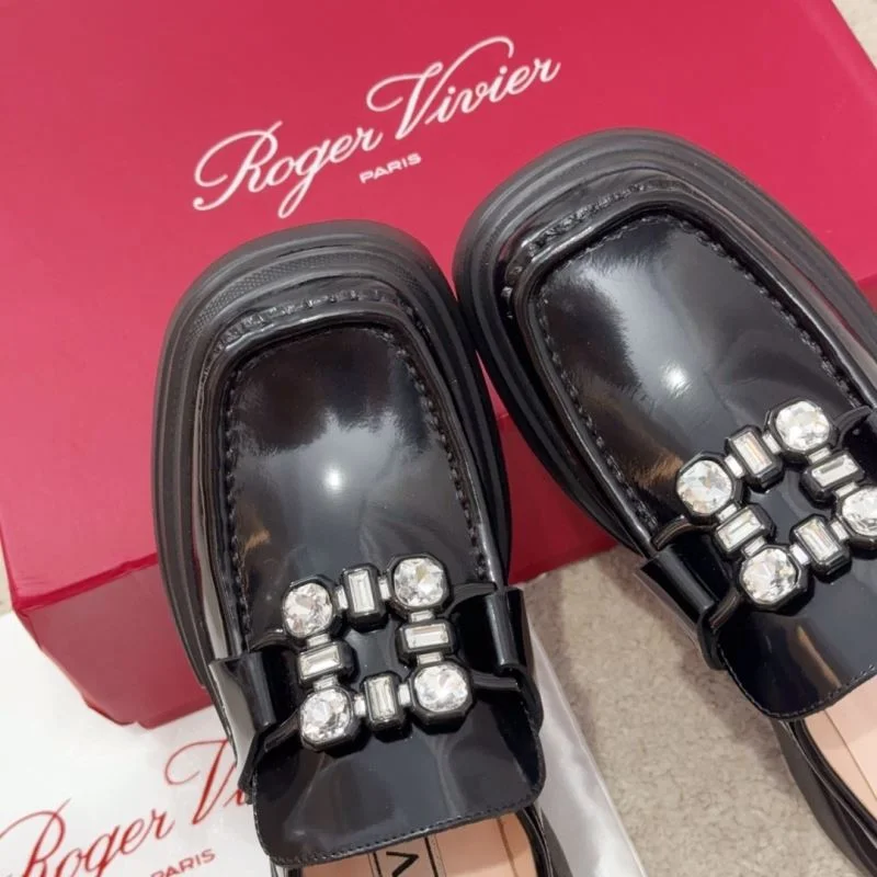UrbanStyle Roger Vivier Shoes 9008