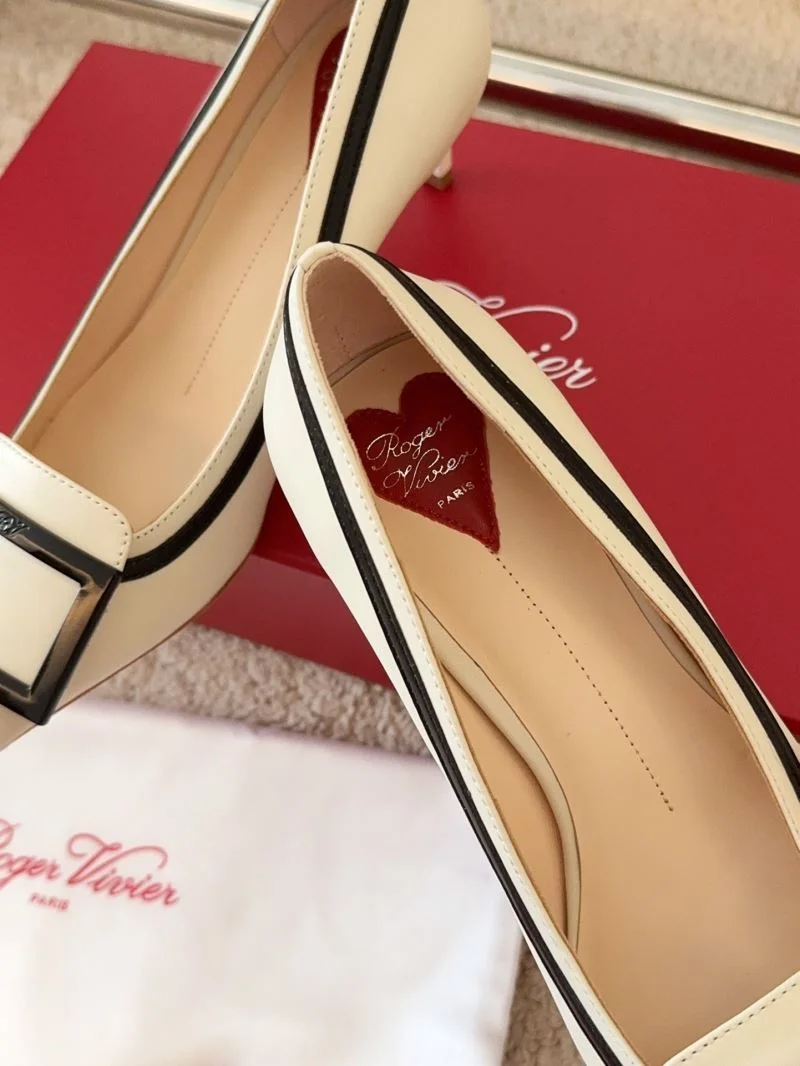 Neat Roger Vivier Shoes 9060