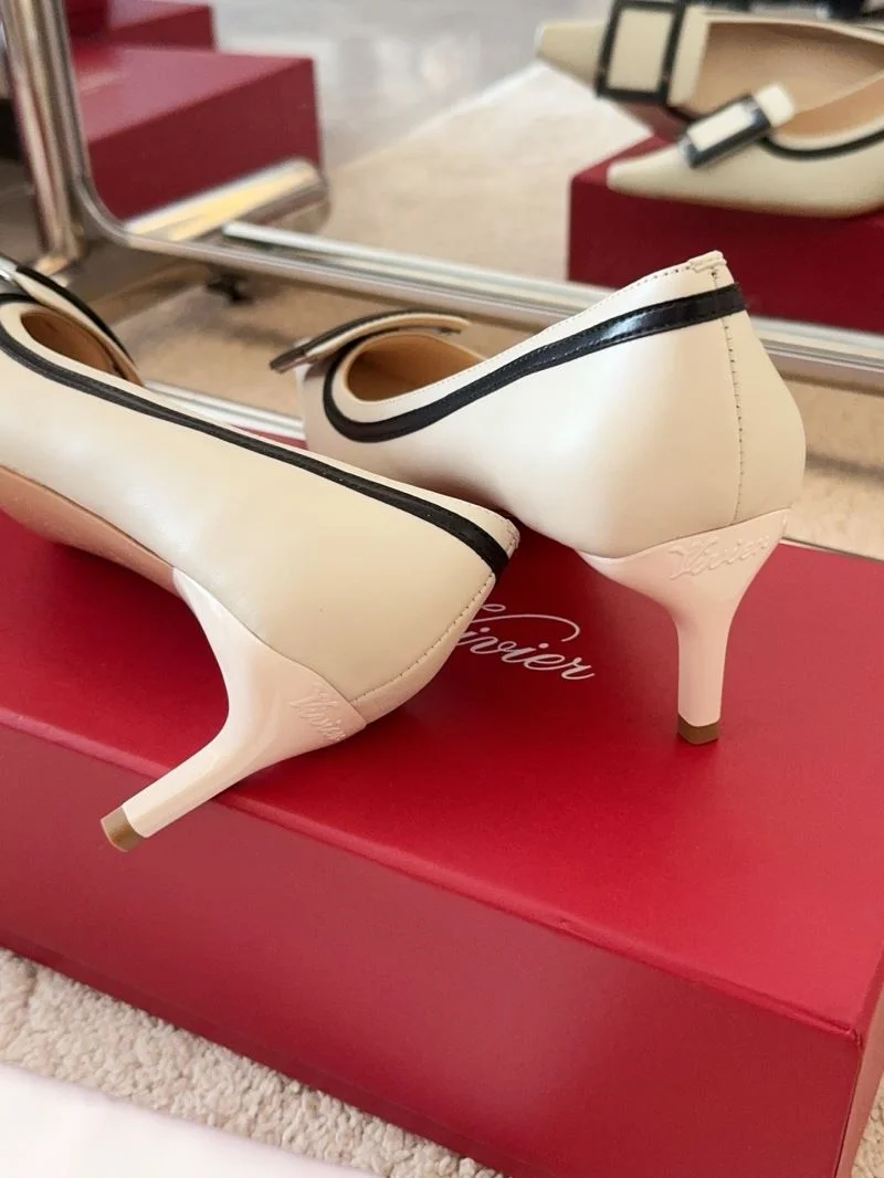 Neat Roger Vivier Shoes 9060