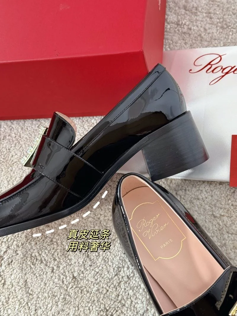 Roger Vivier Shoes Refined 8994