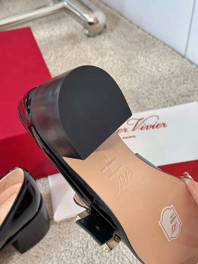 Roger Vivier Shoes Refined 8994