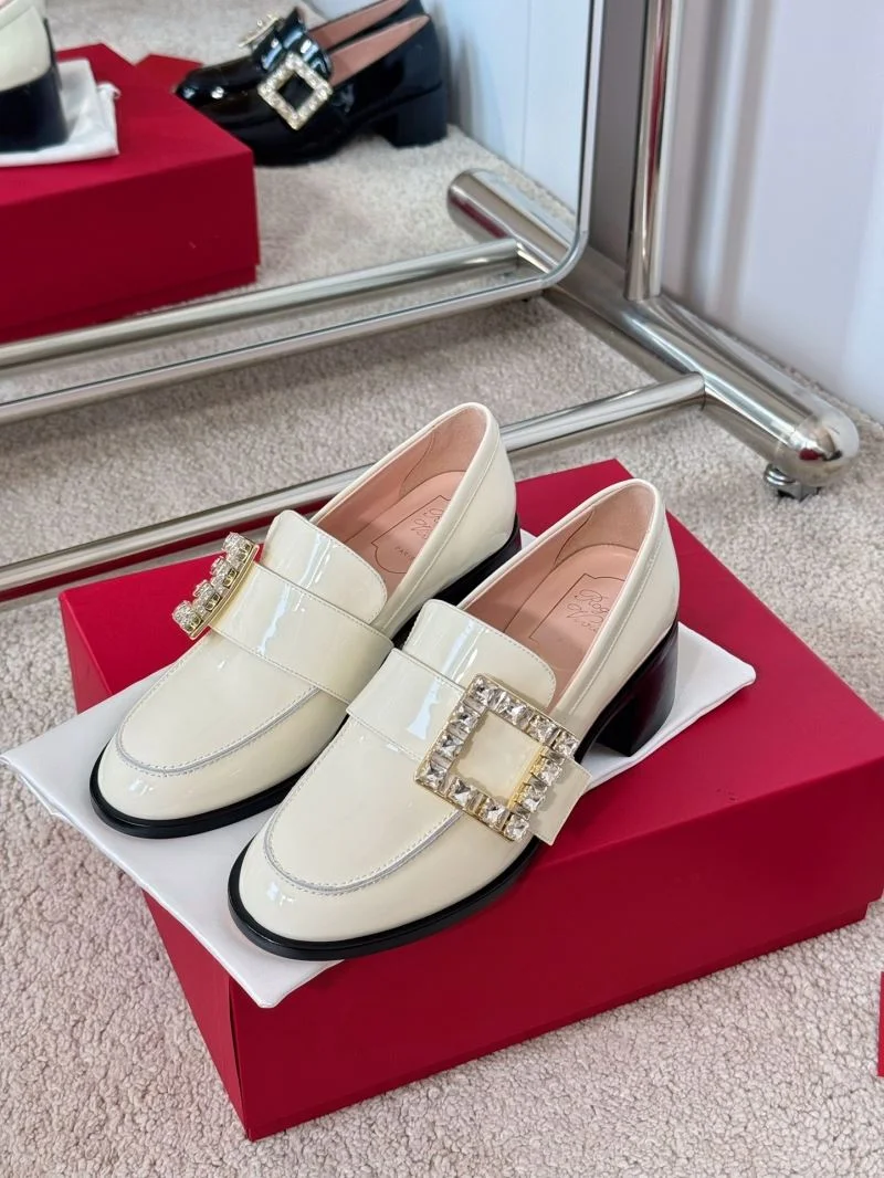 FashionForward Roger Vivier Shoes 8980