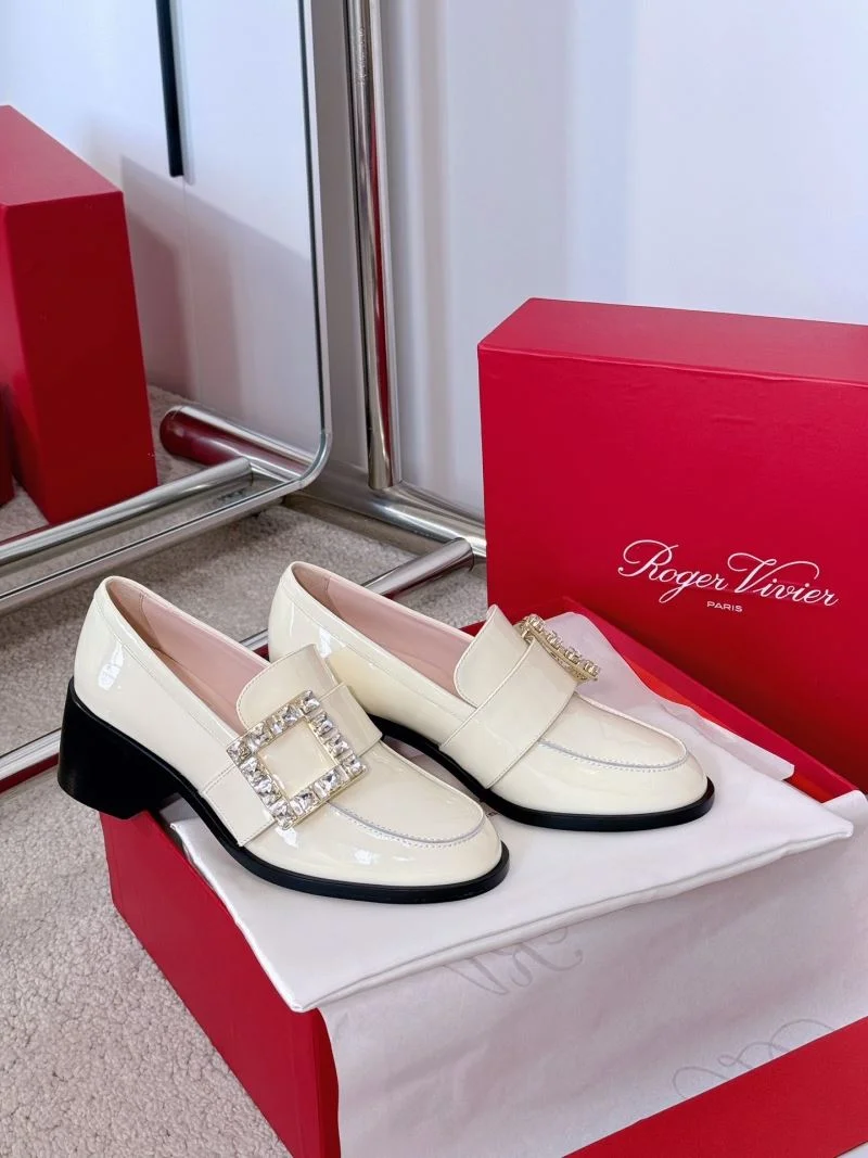 FashionForward Roger Vivier Shoes 8980
