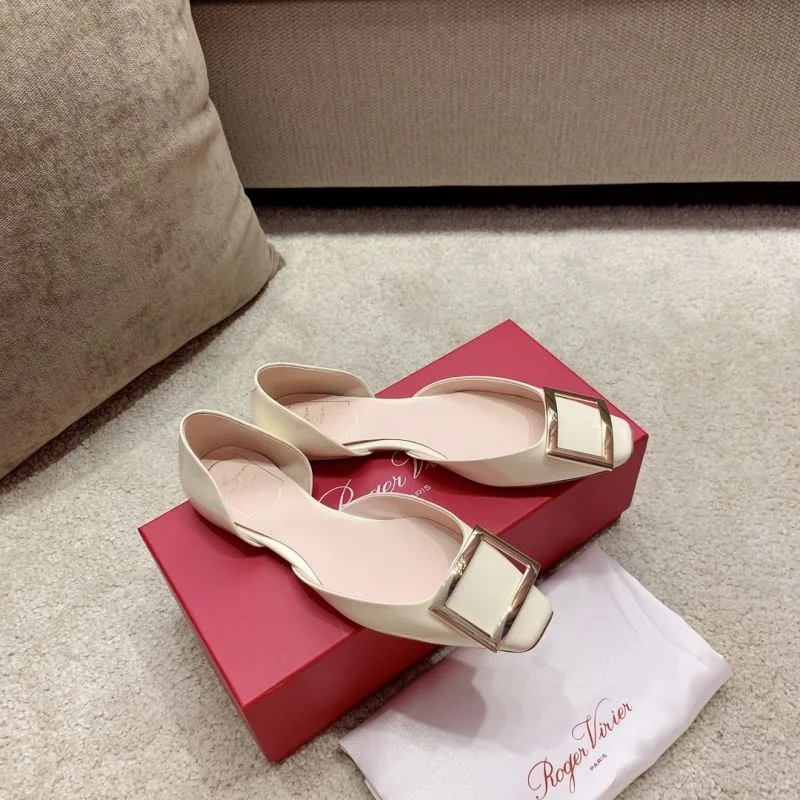 Roger Vivier Shoes Sporty 9001