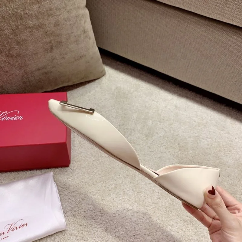 Roger Vivier Shoes Sporty 9001