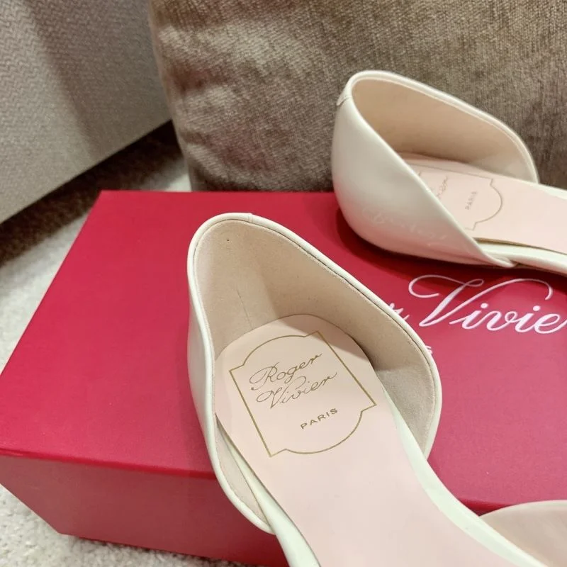 Roger Vivier Shoes Sporty 9001