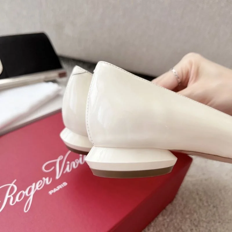 WaterResistant Roger Vivier Shoes 8978
