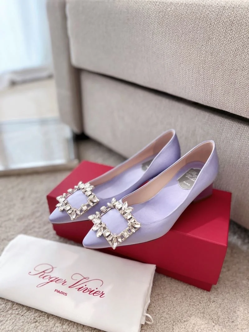 Vibrant Roger Vivier Shoes 9010