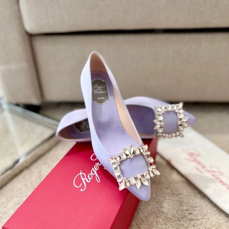 Vibrant Roger Vivier Shoes 9010