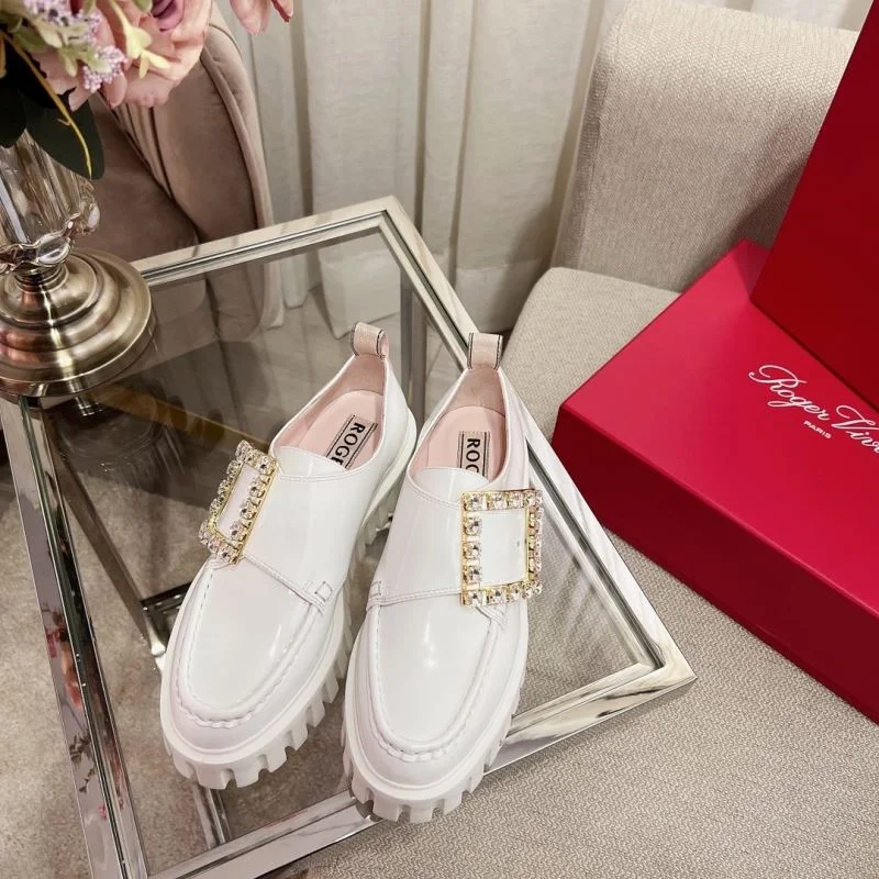 Sporty Roger Vivier Shoes 9038