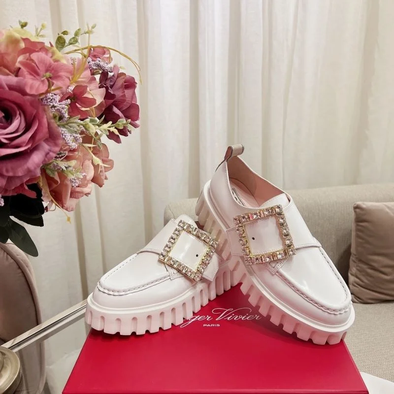 Sporty Roger Vivier Shoes 9038