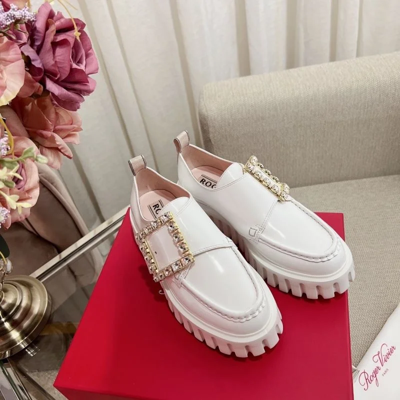 Sporty Roger Vivier Shoes 9038