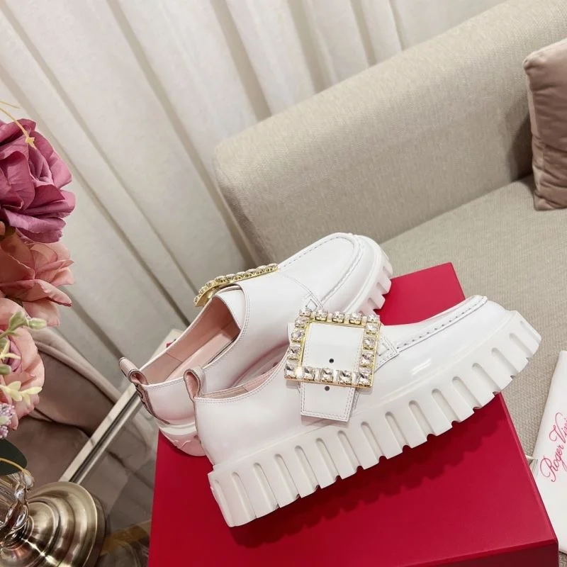 Sporty Roger Vivier Shoes 9038
