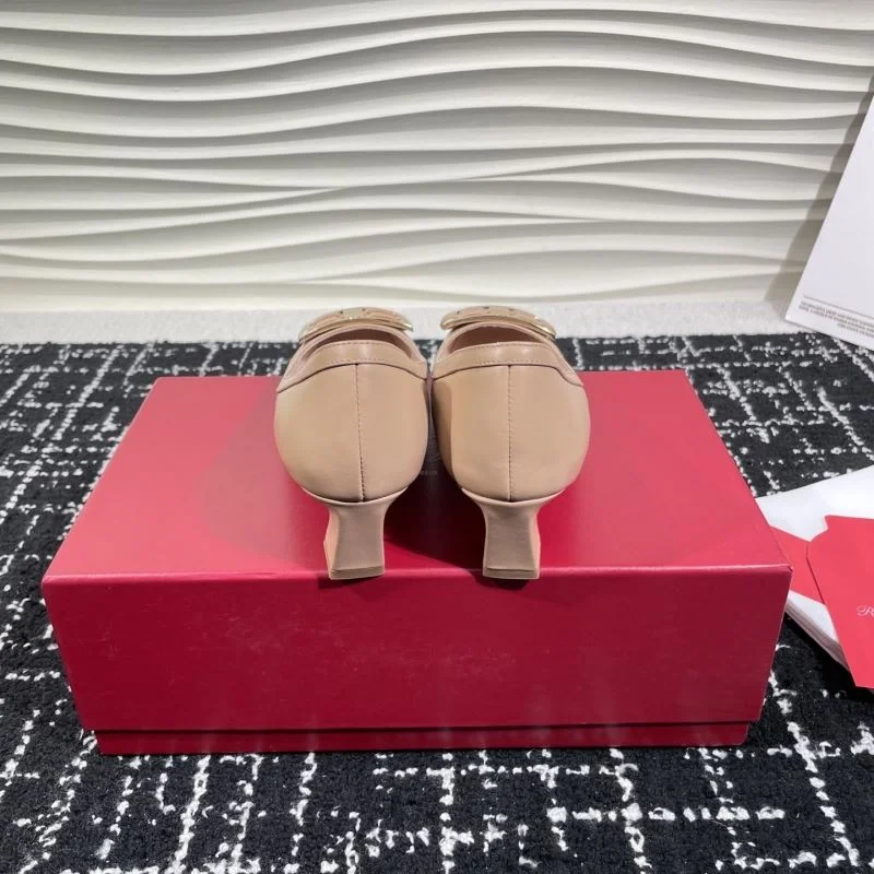 Roger Vivier Shoes EasyCare 8974