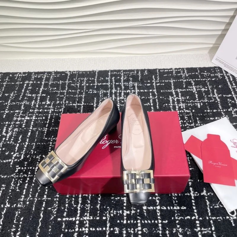 Comfortable Roger Vivier Shoes 8949