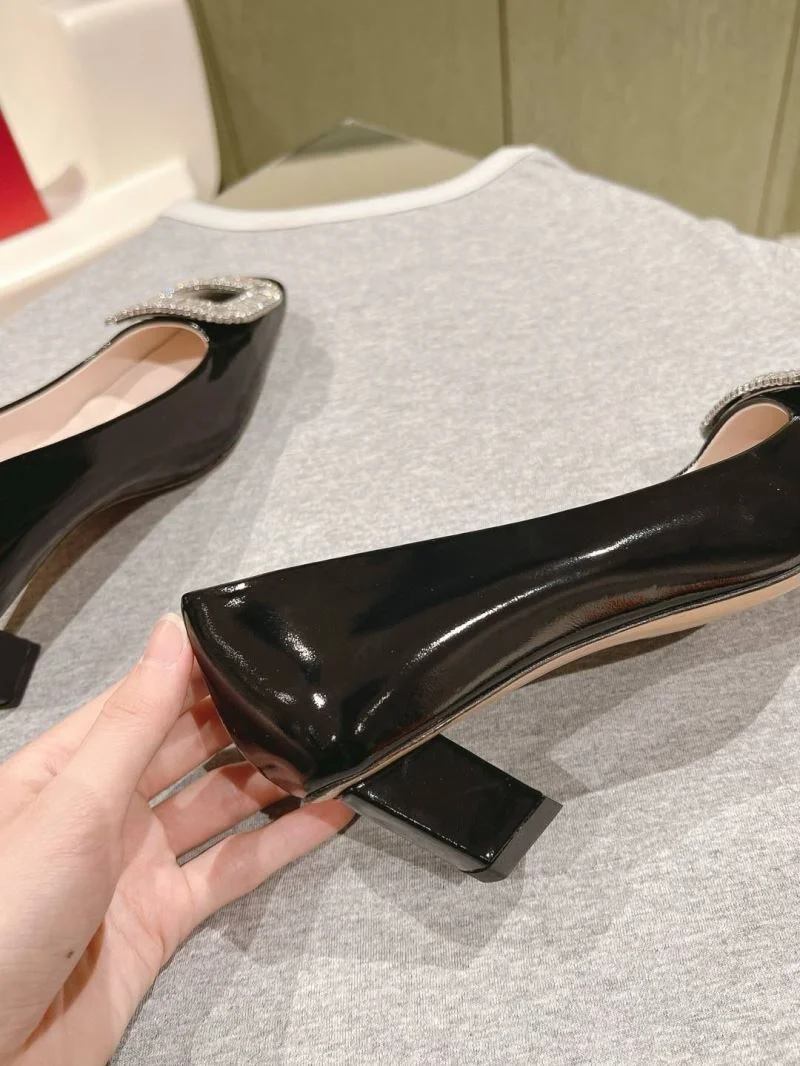 SoftTouch Roger Vivier Shoes 15413