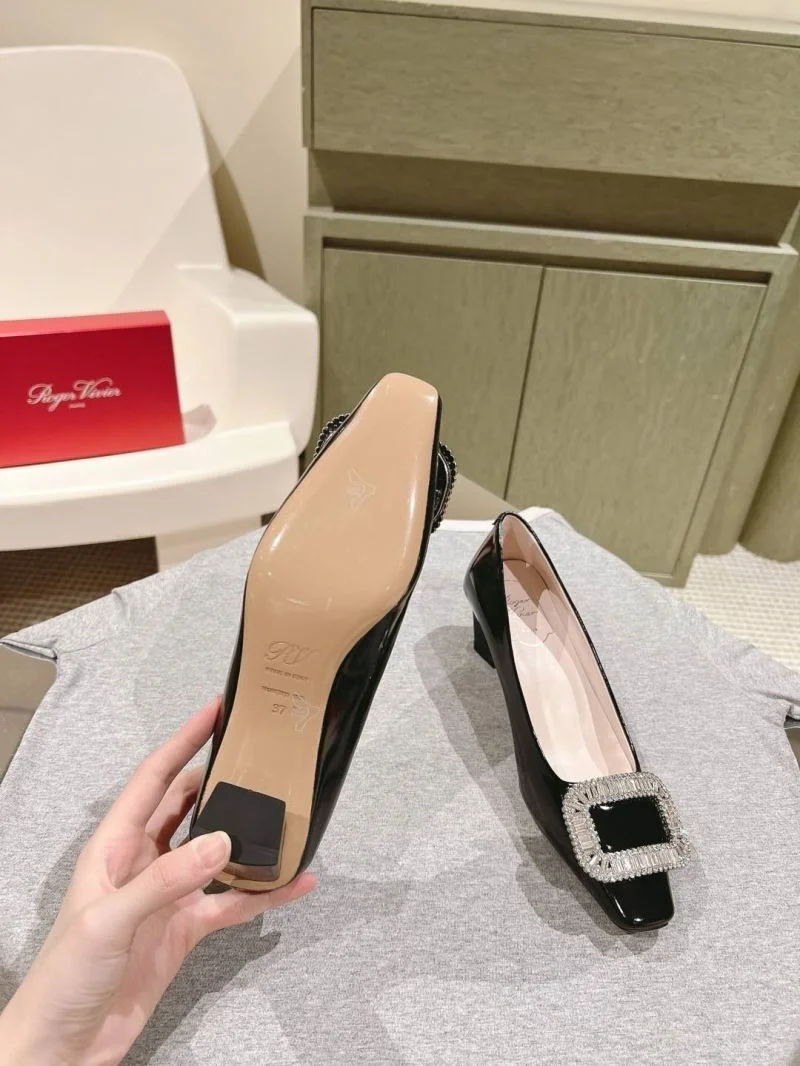 SoftTouch Roger Vivier Shoes 15413